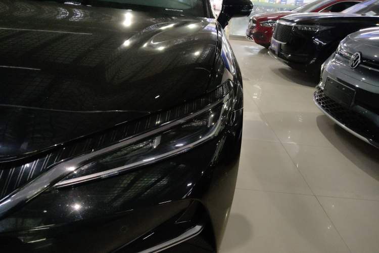 Used BYD Song L EV 2025 Intelligent Driving Version 662 km LiDAR Excellence Edition Left Front Headlight