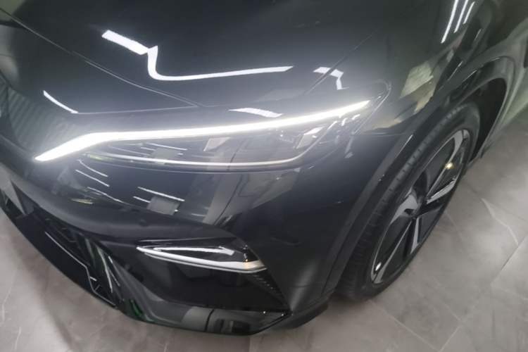 Used BYD Song L EV 2025 Intelligent Driving Version 662 km LiDAR Excellence Edition Left Front Headlight