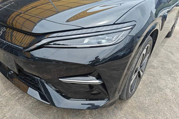 Used BYD Song L EV 2025 Intelligent Driving Version 662 km LiDAR Excellence Edition Left Front Headlight
