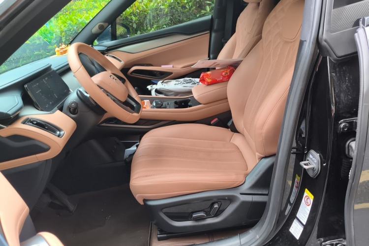 Used BYD Song L EV 2025 Intelligent Driving Version 662 km Beyond-Range Edition Left Front Seat
