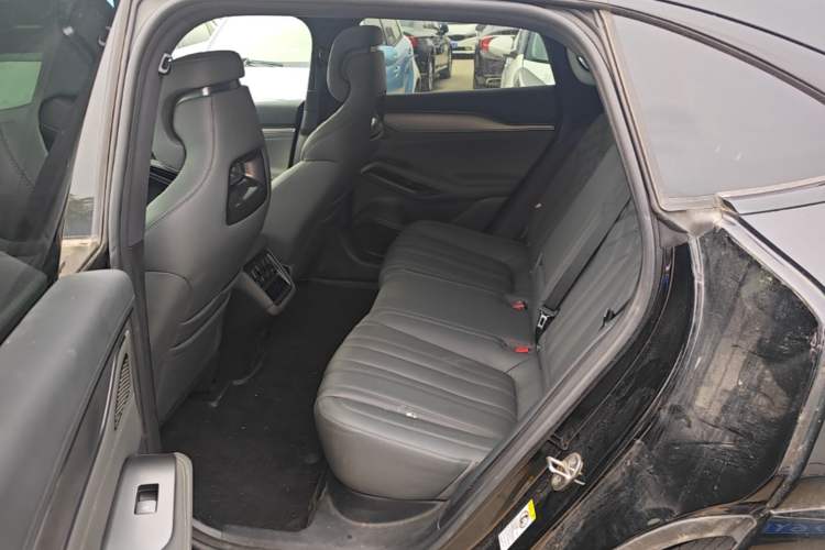 Used BYD Song L EV 2025 Intelligent Driving Version 662 km LiDAR Excellence Edition Left Rear Seat