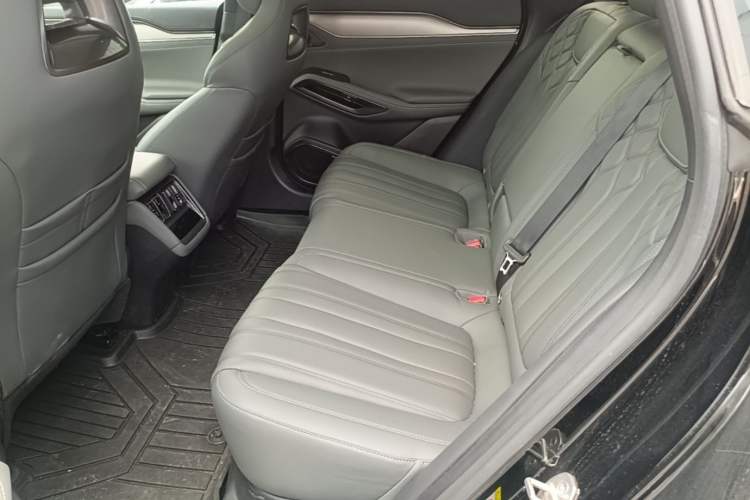 Used BYD Song L EV 2025 Intelligent Driving Version 662 km LiDAR Excellence Edition Left Rear Seat