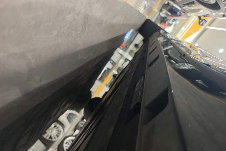 Used BYD Song L EV 2025 550 km Excellence Version Left Side Sill