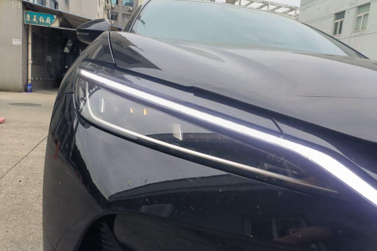 Used BYD Song L EV 2025 Intelligent Driving Version 550 km Excellence Edition Right Front Headlight