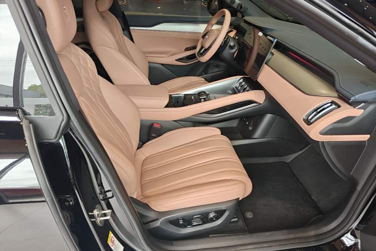 Used BYD Song L EV 2025 Intelligent Driving Version 662 km LiDAR Excellence Edition Right Front Seat
