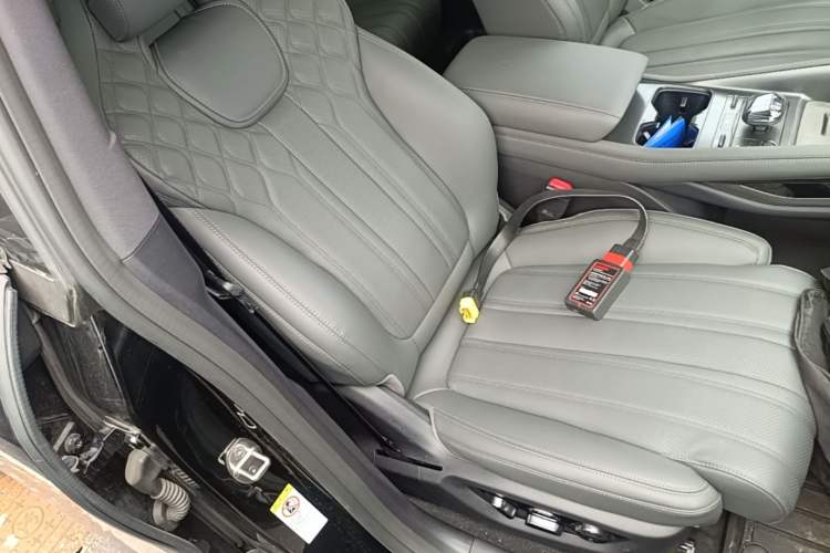 Used BYD Song L EV 2025 Intelligent Driving Version 662 km LiDAR Excellence Edition Right Front Seat