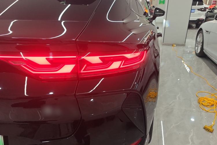 Used BYD Song L EV 2025 550 km Excellence Version Right Rear Taillight