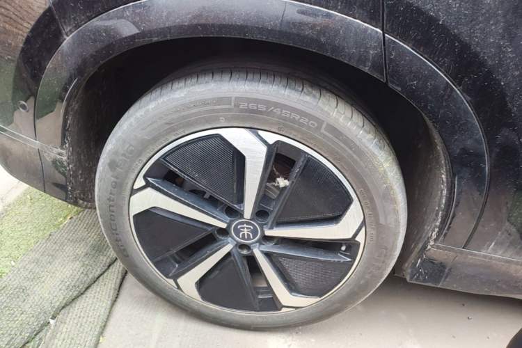 Used BYD Song L EV 2025 Intelligent Driving Version 662 km LiDAR Excellence Edition Right Rear Wheel Hub