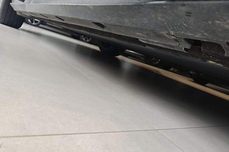 Used BYD Song L EV 2025 Intelligent Driving Version 662 km LiDAR Excellence Edition Right Side Sill