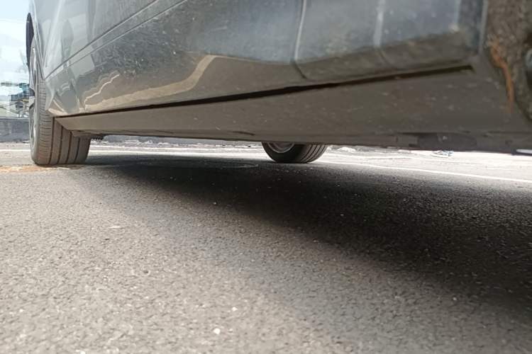 Used BYD Song L EV 2025 Intelligent Driving Version 662 km LiDAR Excellence Edition Right Side Sill