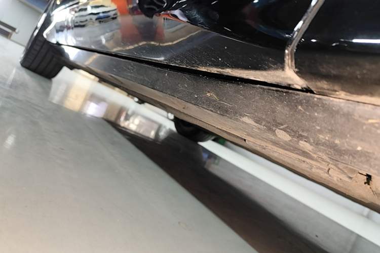 Used BYD Song L EV 2025 550 km Excellence Version Right Side Sill