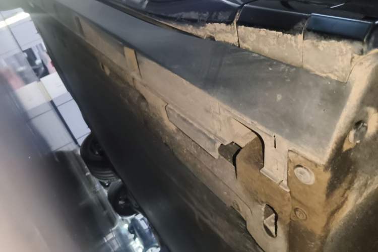 Used BYD Song L EV 2025 Intelligent Driving Version 662 km LiDAR Excellence Edition Right Side Sill