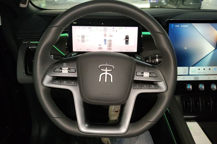 Used BYD Song L EV 2025 Intelligent Driving Version 662 km LiDAR Excellence Edition Steering Wheel