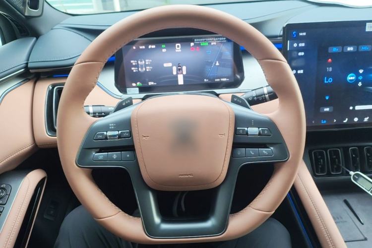 Used BYD Song L EV 2025 Intelligent Driving Version 662 km LiDAR Excellence Edition Steering Wheel