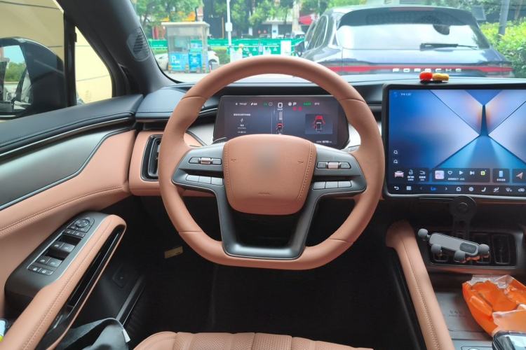 Used BYD Song L EV 2025 Intelligent Driving Version 662 km Beyond-Range Edition Steering Wheel