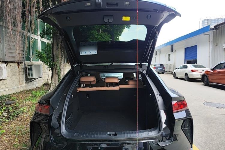 Used BYD Song L EV 2025 Intelligent Driving Version 662 km LiDAR Excellence Edition Trunk