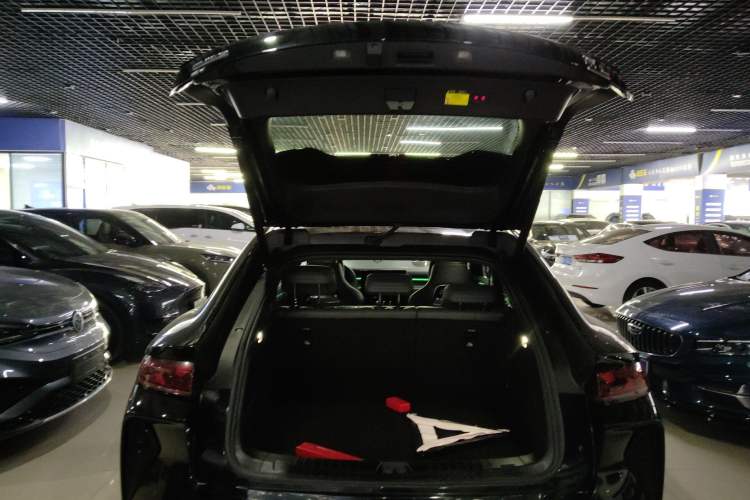 Used BYD Song L EV 2025 Intelligent Driving Version 662 km LiDAR Excellence Edition Trunk