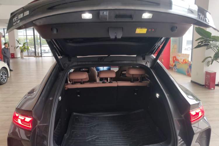 Used BYD Song L EV 2025 Intelligent Driving Version 662 km LiDAR Excellence Edition Trunk