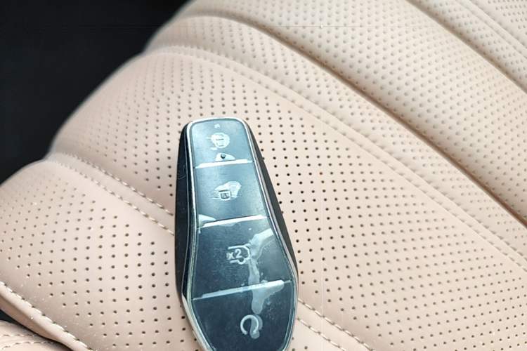 Used BYD Song L EV 2025 Intelligent Driving Version 662 km LiDAR Excellence Edition Vehicle Key