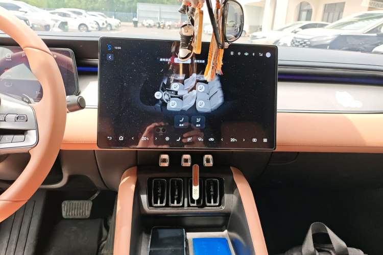 Used BYD Song L EV 2025 662 km Advanced Intelligent Driving Version Audio And AC Panel
