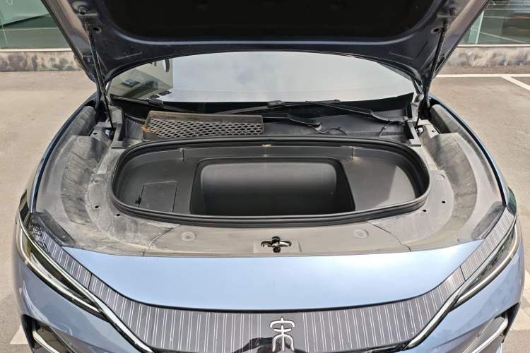 Used BYD Song L EV 2025 662 km Advanced Intelligent Driving Version Engine Bay