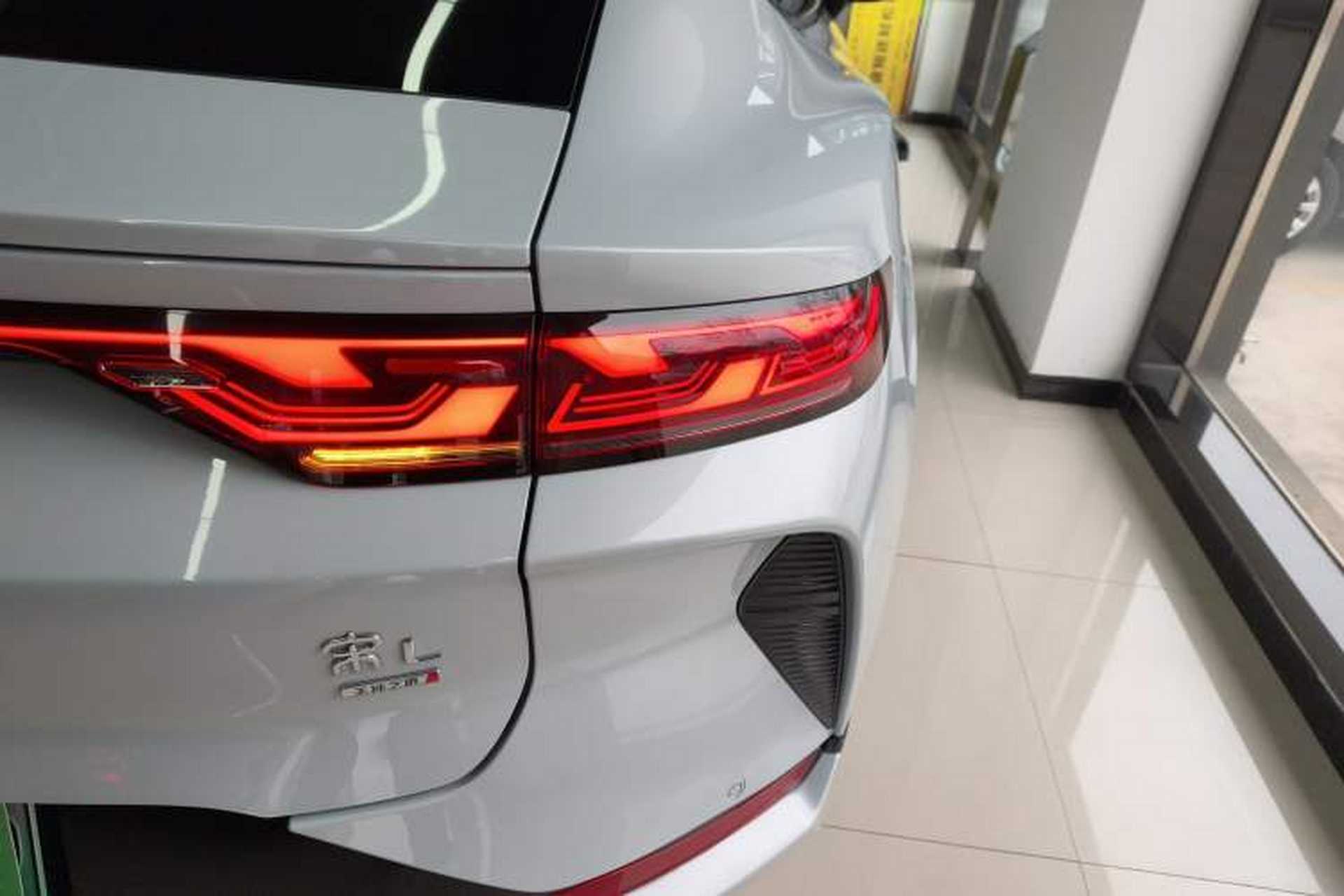 Used BYD Song L EV 2025 Intelligent Driving Version 662 km LiDAR Excellence Edition Exterior 3