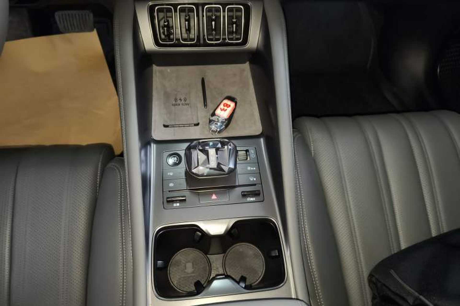 Used BYD Song L EV 2025 Intelligent Driving Version 662 km LiDAR Excellence Edition Gear Lever