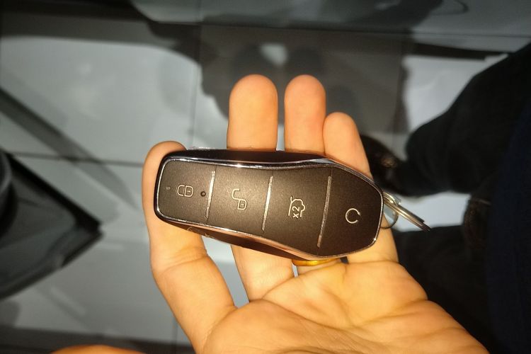 Used BYD Song L EV 2025 Intelligent Driving Version 662 km LiDAR Excellence Edition Interior 1