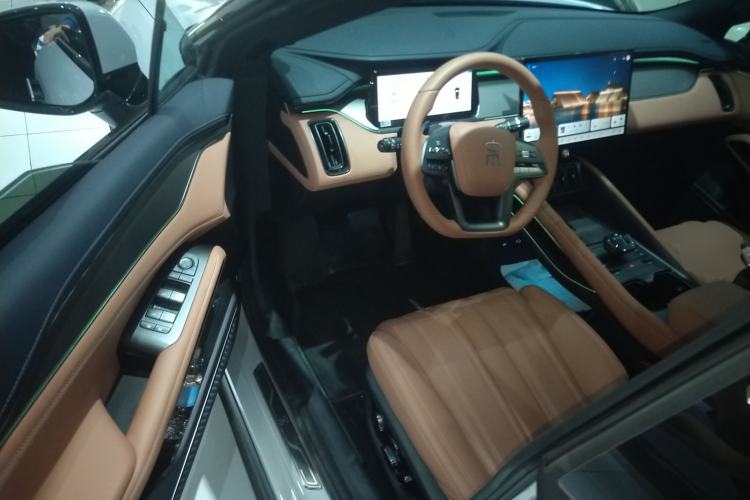 Used BYD Song L EV 2025 Intelligent Driving Version 662 km LiDAR Excellence Edition Interior 3