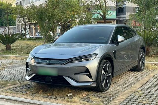 Ojetý BYD Song L EV 2025 662 km Advanced Intelligent Driving Version