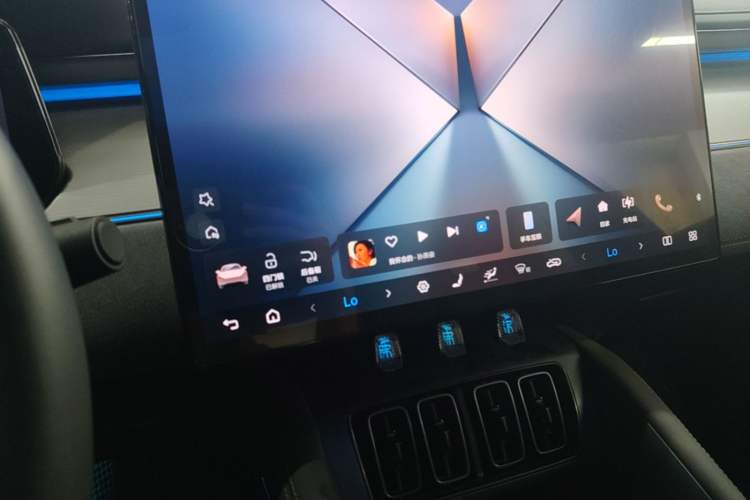 Used BYD Song L EV 2025 Intelligent Driving Version 602 km Range LiDAR-equipped All-Wheel-Drive Type Audio And AC Panel