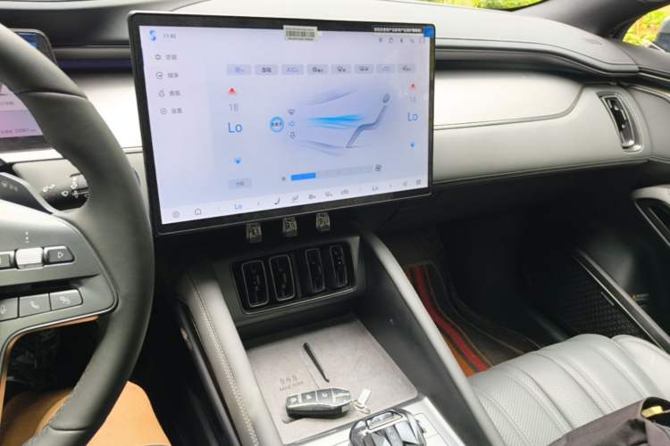 Used BYD Song L EV 2025 Intelligent Driving Version 662 km LiDAR Excellence Edition Audio And AC Panel