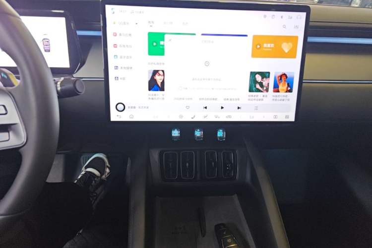 Used BYD Song L EV 2025 Intelligent Driving Version 662 km LiDAR Excellence Edition Audio And AC Panel