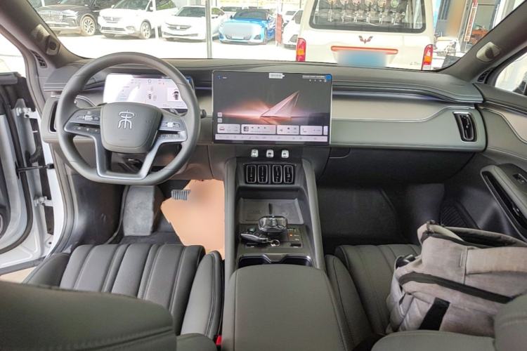 Used BYD Song L EV 2025 Intelligent Driving Version 662 km LiDAR Excellence Edition Center Console