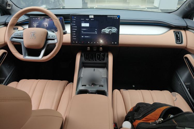 Used BYD Song L EV 2025 Intelligent Driving Version 662 km LiDAR Excellence Edition Center Console
