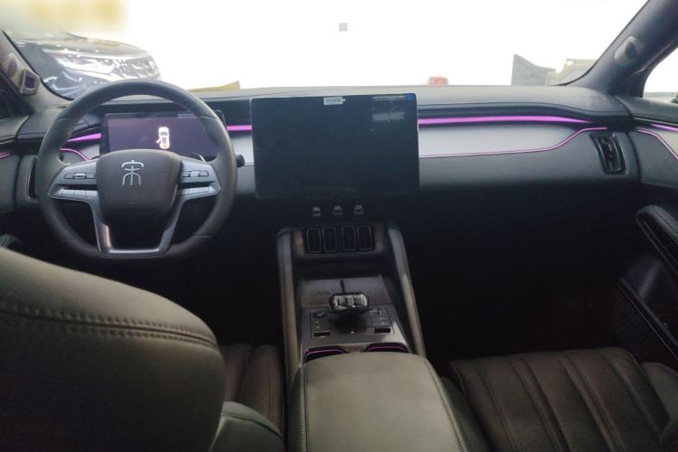 Used BYD Song L EV 2025 Intelligent Driving Version 662 km LiDAR Excellence Edition Center Console