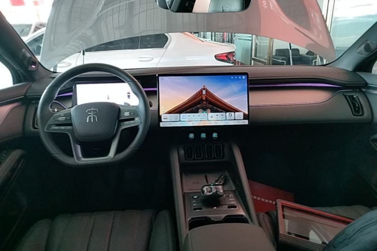 Used BYD Song L EV 2025 Intelligent Driving Version 662 km LiDAR Excellence Edition Center Console
