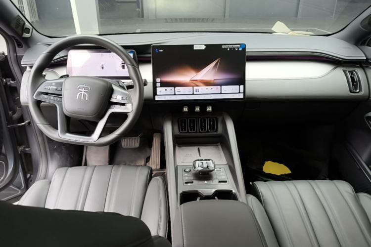 Used BYD Song L EV 2025 Intelligent Driving Version 662 km LiDAR Excellence Edition Center Console