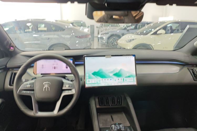 Used BYD Song L EV 2025 662 km Advanced Intelligent Driving Version Center Console