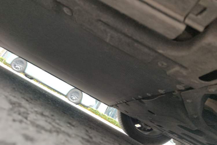 Used BYD Song L EV 2025 550 km Excellence Version Chassis Front Right