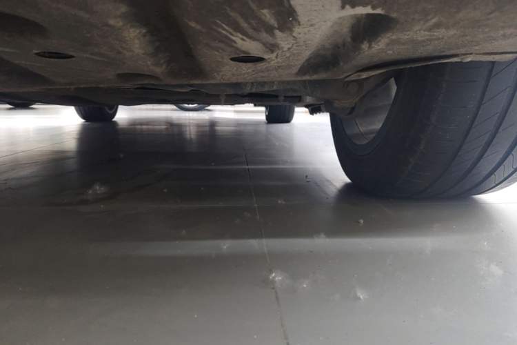 Used BYD Song L EV 2025 Intelligent Driving Version 602 km Range LiDAR-equipped All-Wheel-Drive Type Chassis Rear Right