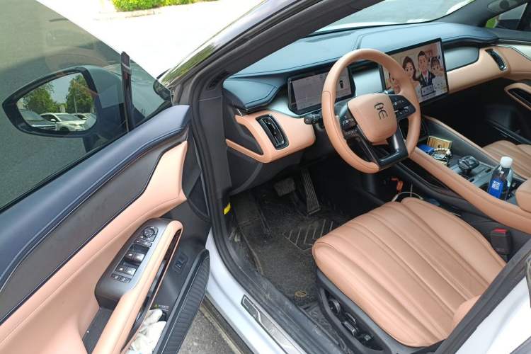 Used BYD Song L EV 2025 550 km Excellence Version Driver Seat