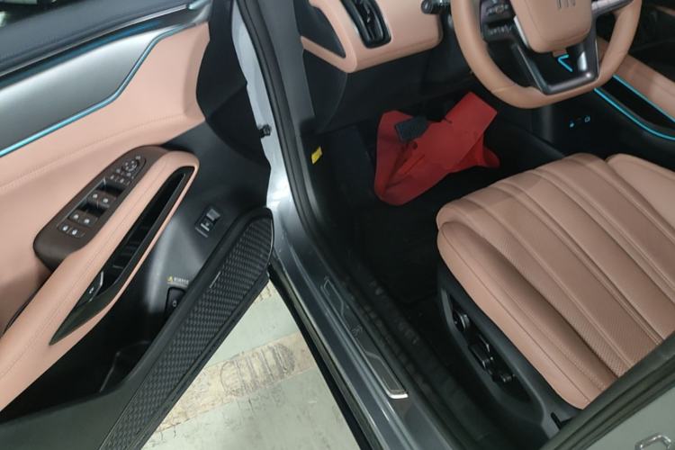 Used BYD Song L EV 2025 Intelligent Driving Version 662 km LiDAR Excellence Edition Driver Seat