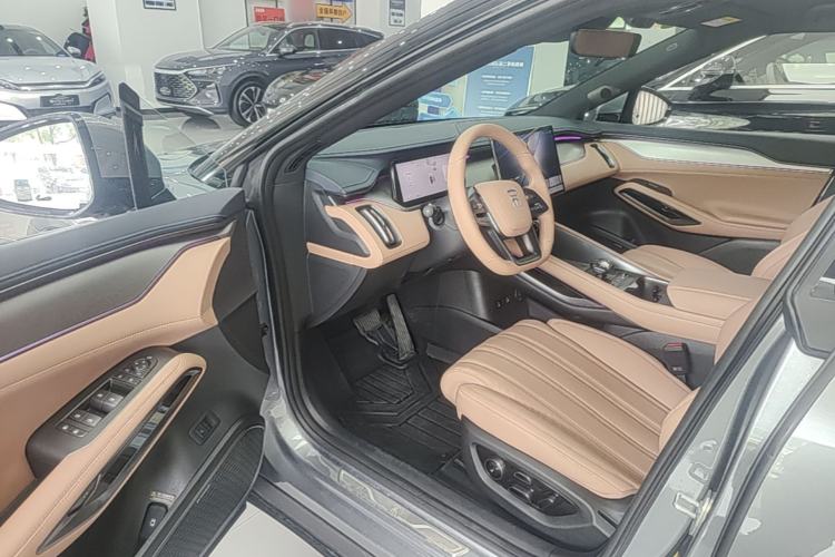 Used BYD Song L EV 2025 Intelligent Driving Version 662 km LiDAR Excellence Edition Driver Seat