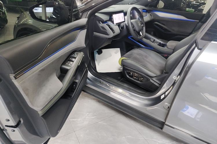 Used BYD Song L EV 2025 Intelligent Driving Version 602 km Range LiDAR-equipped All-Wheel-Drive Type Driver Seat