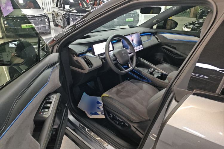 Used BYD Song L EV 2025 Intelligent Driving Version 602 km Range LiDAR-equipped All-Wheel-Drive Type Driver Seat