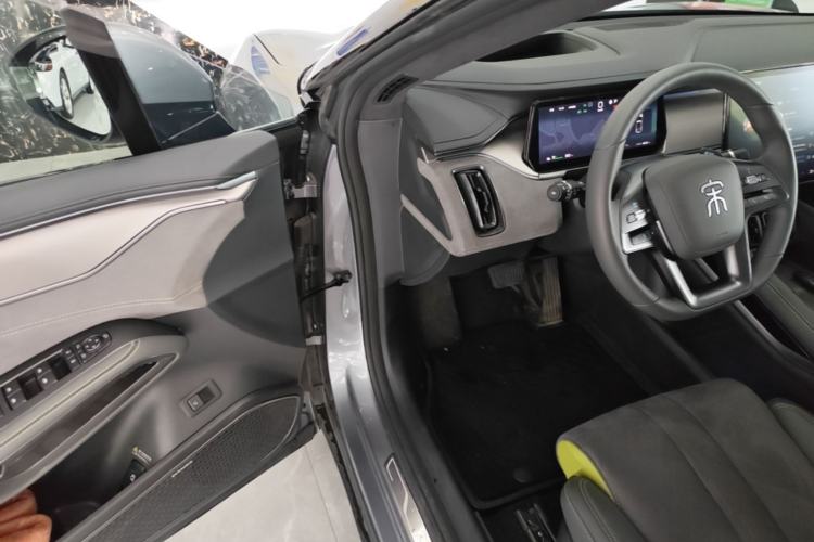 Used BYD Song L EV 2025 Intelligent Driving Version 602 km Range LiDAR-equipped All-Wheel-Drive Type Driver Seat
