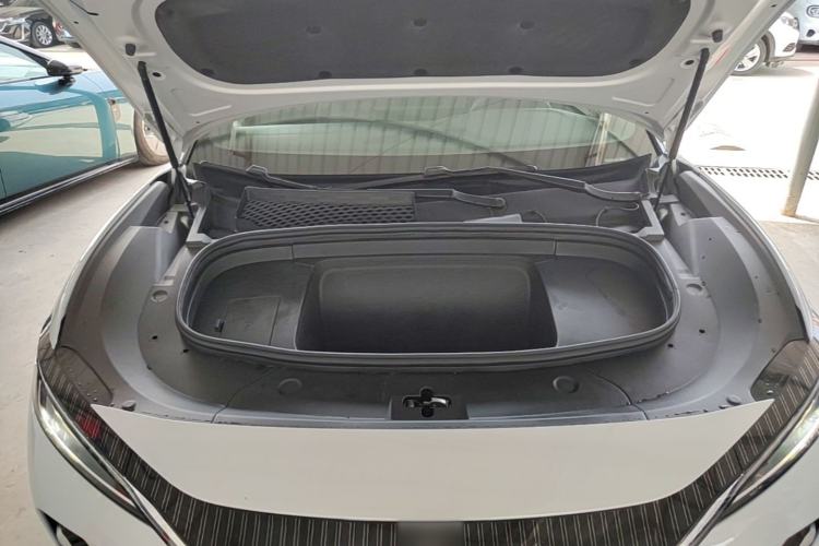 Used BYD Song L EV 2025 Intelligent Driving Version 662 km LiDAR Excellence Edition Engine Bay