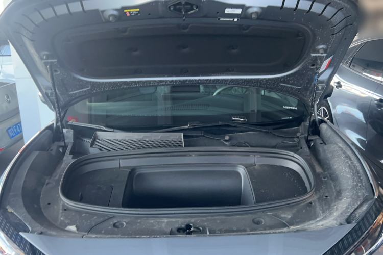 Used BYD Song L EV 2025 Intelligent Driving Version 662 km LiDAR Excellence Edition Engine Bay