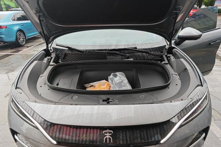 Used BYD Song L EV 2025 Intelligent Driving Version 662 km LiDAR Excellence Edition Engine Bay